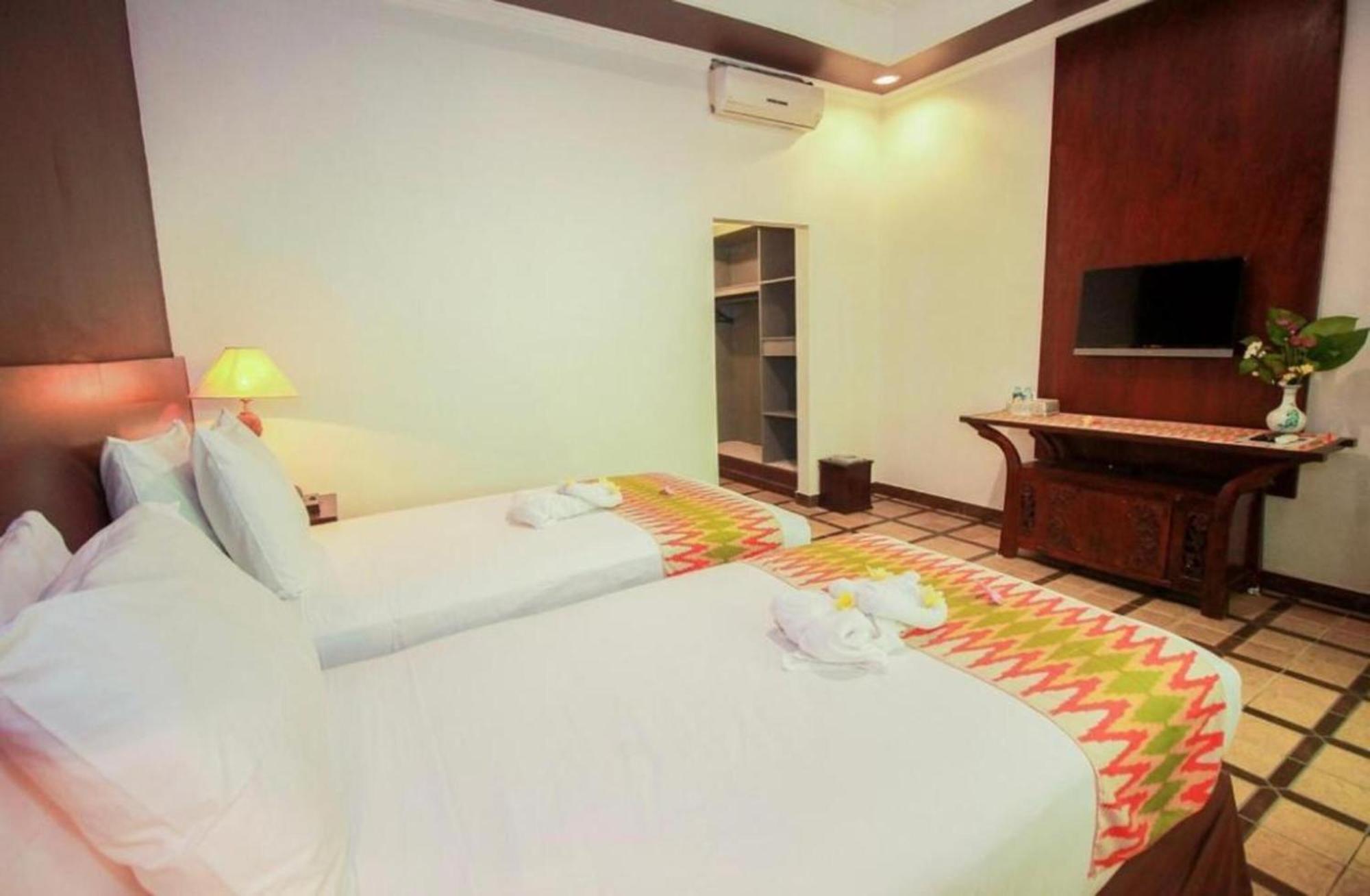 Attara Heritage Senggigi Exterior photo